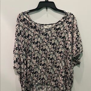 NATURAL LIFE Floral Blouse in Black and Pink